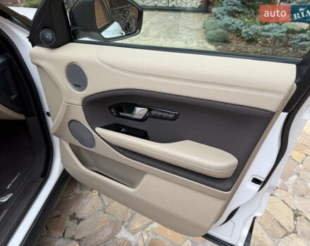 Белый Ленд Ровер Рендж Ровер Эвок, объемом двигателя 2 л и пробегом 56 тыс. км за 21300 $, фото 24 на Automoto.ua