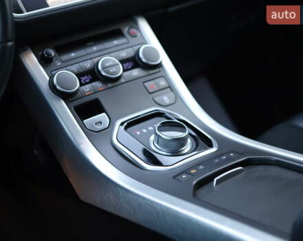 Білий Ленд Ровер Рендж Ровер Евок, об'ємом двигуна 2.2 л та пробігом 94 тис. км за 23899 $, фото 85 на Automoto.ua