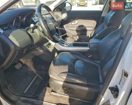 Білий Ленд Ровер Рендж Ровер Евок, об'ємом двигуна 2 л та пробігом 115 тис. км за 3500 $, фото 6 на Automoto.ua