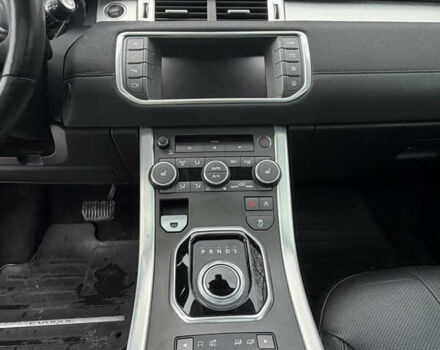 Белый Ленд Ровер Рендж Ровер Эвок, объемом двигателя 2.01 л и пробегом 206 тыс. км за 16900 $, фото 25 на Automoto.ua