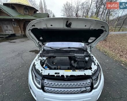 Білий Ленд Ровер Рендж Ровер Евок, об'ємом двигуна 2 л та пробігом 88 тис. км за 19999 $, фото 29 на Automoto.ua