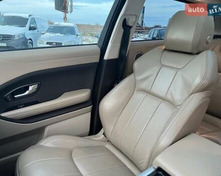 Белый Ленд Ровер Рендж Ровер Эвок, объемом двигателя 2 л и пробегом 68 тыс. км за 23490 $, фото 26 на Automoto.ua