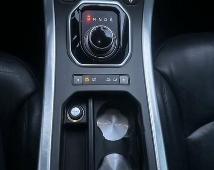 Білий Ленд Ровер Рендж Ровер Евок, об'ємом двигуна 2 л та пробігом 88 тис. км за 19999 $, фото 33 на Automoto.ua