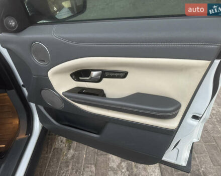 Белый Ленд Ровер Рендж Ровер Эвок, объемом двигателя 2 л и пробегом 150 тыс. км за 14800 $, фото 39 на Automoto.ua