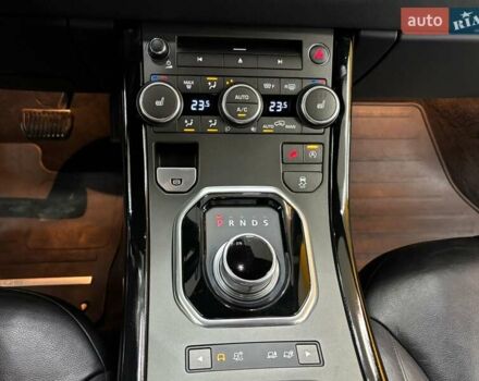 Білий Ленд Ровер Рендж Ровер Евок, об'ємом двигуна 2 л та пробігом 120 тис. км за 23200 $, фото 17 на Automoto.ua