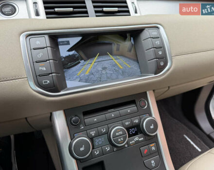 Белый Ленд Ровер Рендж Ровер Эвок, объемом двигателя 2 л и пробегом 56 тыс. км за 21300 $, фото 32 на Automoto.ua