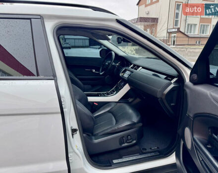 Белый Ленд Ровер Рендж Ровер Эвок, объемом двигателя 2 л и пробегом 179 тыс. км за 24700 $, фото 24 на Automoto.ua