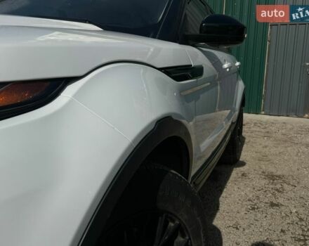 Білий Ленд Ровер Рендж Ровер Евок, об'ємом двигуна 2 л та пробігом 184 тис. км за 18780 $, фото 4 на Automoto.ua