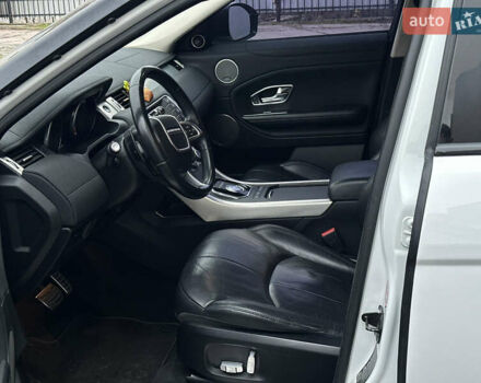 Белый Ленд Ровер Рендж Ровер Эвок, объемом двигателя 2 л и пробегом 130 тыс. км за 21900 $, фото 19 на Automoto.ua