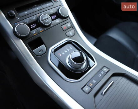 Білий Ленд Ровер Рендж Ровер Евок, об'ємом двигуна 2.2 л та пробігом 94 тис. км за 23899 $, фото 74 на Automoto.ua