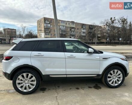 Білий Ленд Ровер Рендж Ровер Евок, об'ємом двигуна 2 л та пробігом 103 тис. км за 19000 $, фото 5 на Automoto.ua