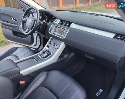 Белый Ленд Ровер Рендж Ровер Эвок, объемом двигателя 2.18 л и пробегом 82 тыс. км за 25300 $, фото 18 на Automoto.ua