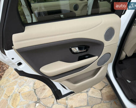 Белый Ленд Ровер Рендж Ровер Эвок, объемом двигателя 2 л и пробегом 56 тыс. км за 21300 $, фото 20 на Automoto.ua