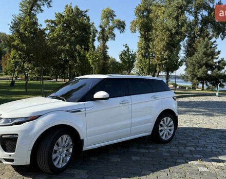 Білий Ленд Ровер Рендж Ровер Евок, об'ємом двигуна 2 л та пробігом 132 тис. км за 21500 $, фото 4 на Automoto.ua