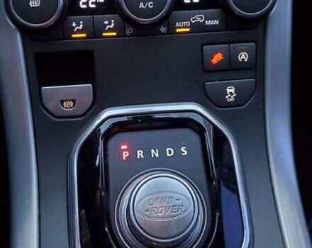 Белый Ленд Ровер Рендж Ровер Эвок, объемом двигателя 2 л и пробегом 129 тыс. км за 21900 $, фото 3 на Automoto.ua