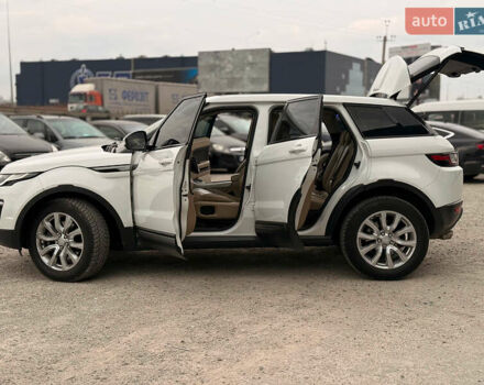 Білий Ленд Ровер Рендж Ровер Евок, об'ємом двигуна 2 л та пробігом 68 тис. км за 20990 $, фото 22 на Automoto.ua