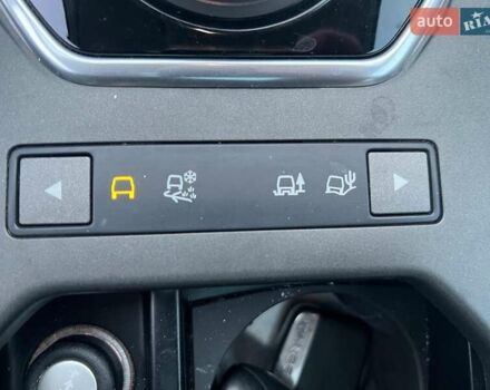 Белый Ленд Ровер Рендж Ровер Эвок, объемом двигателя 2 л и пробегом 68 тыс. км за 23490 $, фото 24 на Automoto.ua