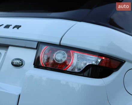 Білий Ленд Ровер Рендж Ровер Евок, об'ємом двигуна 2.2 л та пробігом 94 тис. км за 23899 $, фото 49 на Automoto.ua