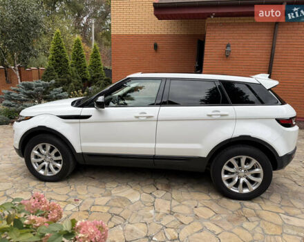 Белый Ленд Ровер Рендж Ровер Эвок, объемом двигателя 2 л и пробегом 56 тыс. км за 21300 $, фото 3 на Automoto.ua