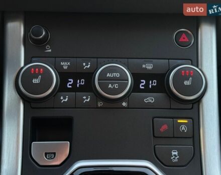 Білий Ленд Ровер Рендж Ровер Евок, об'ємом двигуна 2 л та пробігом 159 тис. км за 18999 $, фото 40 на Automoto.ua