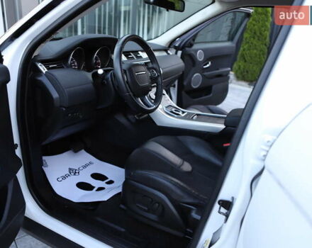 Білий Ленд Ровер Рендж Ровер Евок, об'ємом двигуна 2.2 л та пробігом 94 тис. км за 23899 $, фото 104 на Automoto.ua