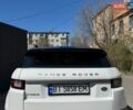 Белый Ленд Ровер Рендж Ровер Эвок, объемом двигателя 2 л и пробегом 124 тыс. км за 20500 $, фото 2 на Automoto.ua