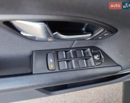 Белый Ленд Ровер Рендж Ровер Эвок, объемом двигателя 2.18 л и пробегом 82 тыс. км за 25300 $, фото 35 на Automoto.ua