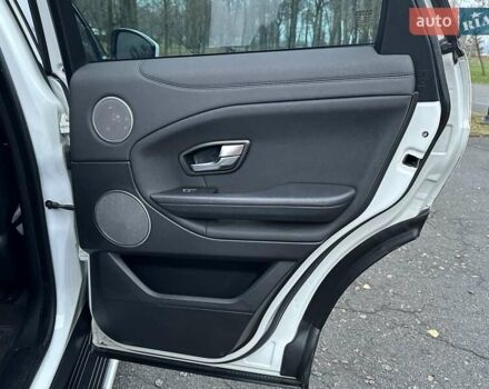 Білий Ленд Ровер Рендж Ровер Евок, об'ємом двигуна 2 л та пробігом 88 тис. км за 19999 $, фото 21 на Automoto.ua