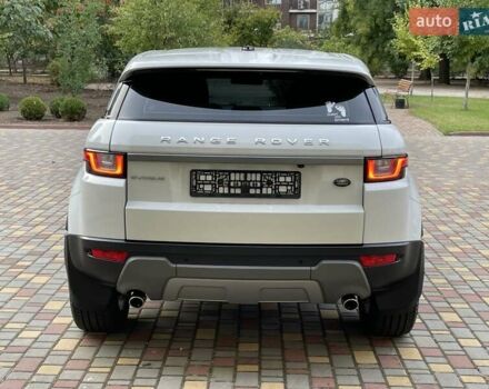 Білий Ленд Ровер Рендж Ровер Евок, об'ємом двигуна 2.18 л та пробігом 60 тис. км за 29700 $, фото 2 на Automoto.ua