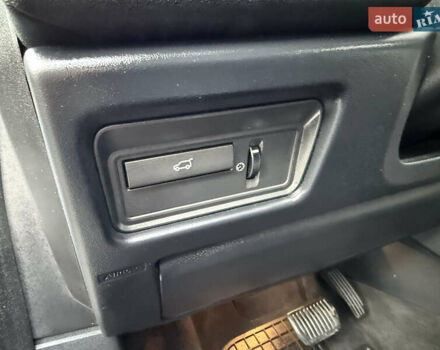 Білий Ленд Ровер Рендж Ровер Евок, об'ємом двигуна 2.18 л та пробігом 185 тис. км за 21000 $, фото 66 на Automoto.ua