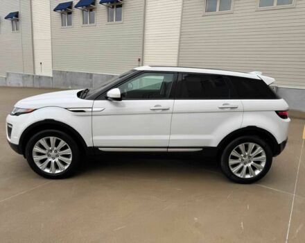 Ленд Ровер Рендж Ровер Эвок 2016 в Киеве на Automoto.ua Белый Ленд Ровер Рендж Ровер Эвок, объемом двигателя 2 л и пробегом 75 тыс. км за 21200 $, фото 3 на Automoto.ua