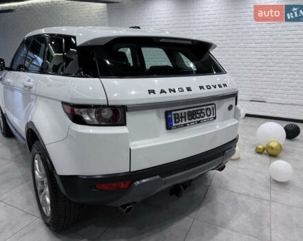 Білий Ленд Ровер Рендж Ровер Евок, об'ємом двигуна 2.18 л та пробігом 185 тис. км за 21000 $, фото 7 на Automoto.ua