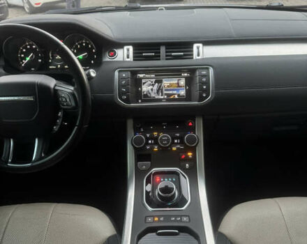 Белый Ленд Ровер Рендж Ровер Эвок, объемом двигателя 2 л и пробегом 150 тыс. км за 14800 $, фото 34 на Automoto.ua