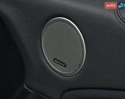 Белый Ленд Ровер Рендж Ровер Эвок, объемом двигателя 2 л и пробегом 130 тыс. км за 21900 $, фото 18 на Automoto.ua