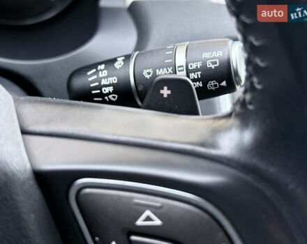 Білий Ленд Ровер Рендж Ровер Евок, об'ємом двигуна 2.18 л та пробігом 185 тис. км за 21000 $, фото 25 на Automoto.ua