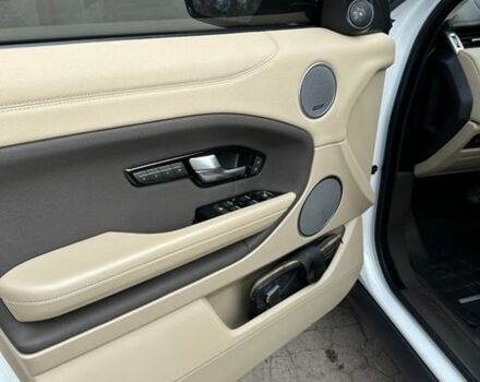 Белый Ленд Ровер Рендж Ровер Эвок, объемом двигателя 2 л и пробегом 100 тыс. км за 19800 $, фото 9 на Automoto.ua