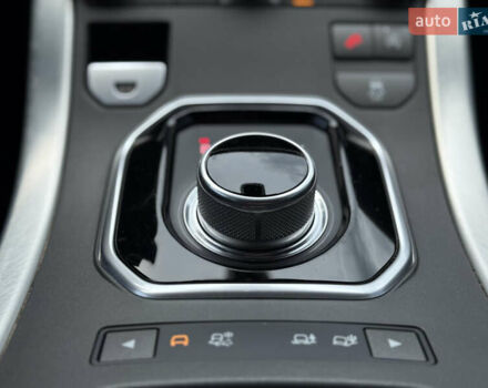 Белый Ленд Ровер Рендж Ровер Эвок, объемом двигателя 2.2 л и пробегом 90 тыс. км за 22999 $, фото 24 на Automoto.ua