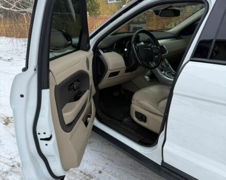 Білий Ленд Ровер Рендж Ровер Евок, об'ємом двигуна 2 л та пробігом 99 тис. км за 24500 $, фото 4 на Automoto.ua