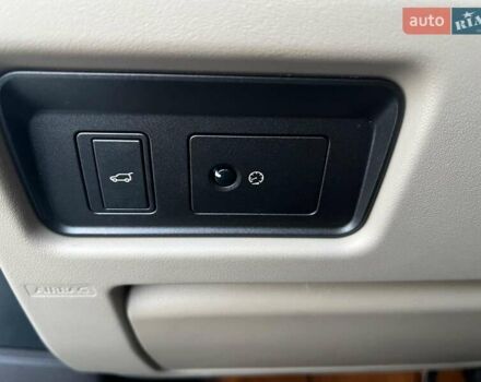 Белый Ленд Ровер Рендж Ровер Эвок, объемом двигателя 2 л и пробегом 68 тыс. км за 23490 $, фото 17 на Automoto.ua