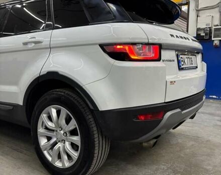Білий Ленд Ровер Рендж Ровер Евок, об'ємом двигуна 2 л та пробігом 120 тис. км за 23200 $, фото 31 на Automoto.ua