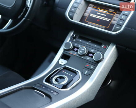 Білий Ленд Ровер Рендж Ровер Евок, об'ємом двигуна 2.2 л та пробігом 94 тис. км за 23899 $, фото 101 на Automoto.ua