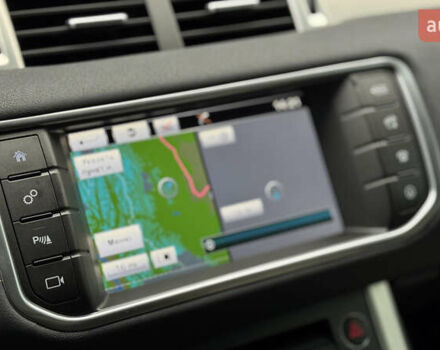 Білий Ленд Ровер Рендж Ровер Евок, об'ємом двигуна 2 л та пробігом 165 тис. км за 15400 $, фото 12 на Automoto.ua