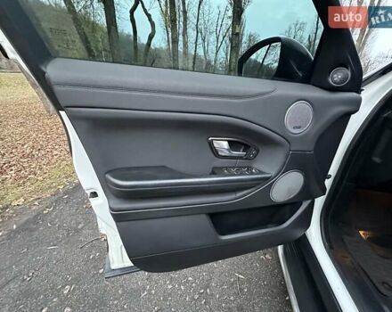 Білий Ленд Ровер Рендж Ровер Евок, об'ємом двигуна 2 л та пробігом 88 тис. км за 19999 $, фото 14 на Automoto.ua