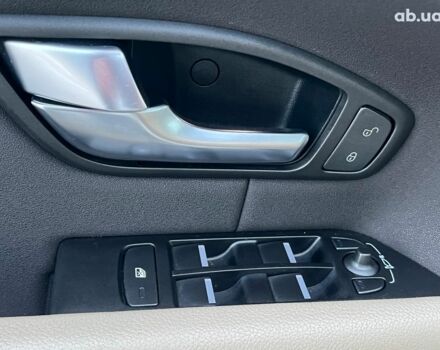 Белый Ленд Ровер Рендж Ровер Эвок, объемом двигателя 2 л и пробегом 68 тыс. км за 23490 $, фото 14 на Automoto.ua