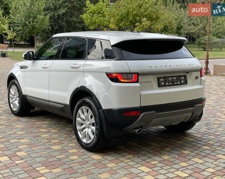 Білий Ленд Ровер Рендж Ровер Евок, об'ємом двигуна 2.18 л та пробігом 60 тис. км за 29700 $, фото 4 на Automoto.ua