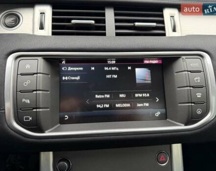 Білий Ленд Ровер Рендж Ровер Евок, об'ємом двигуна 2.18 л та пробігом 83 тис. км за 22500 $, фото 35 на Automoto.ua