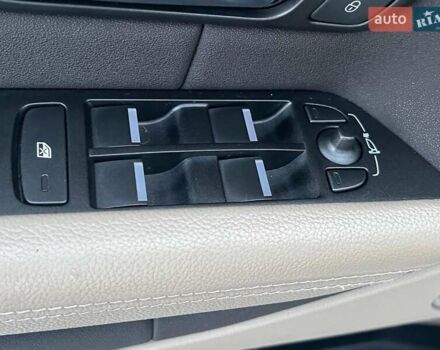 Белый Ленд Ровер Рендж Ровер Эвок, объемом двигателя 2 л и пробегом 68 тыс. км за 23490 $, фото 15 на Automoto.ua