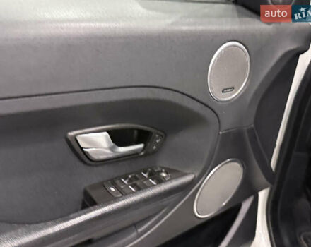 Білий Ленд Ровер Рендж Ровер Евок, об'ємом двигуна 2.18 л та пробігом 185 тис. км за 21000 $, фото 56 на Automoto.ua