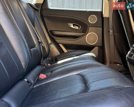 Білий Ленд Ровер Рендж Ровер Евок, об'ємом двигуна 2 л та пробігом 124 тис. км за 20500 $, фото 8 на Automoto.ua