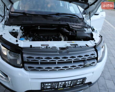 Білий Ленд Ровер Рендж Ровер Евок, об'ємом двигуна 2.2 л та пробігом 94 тис. км за 23899 $, фото 115 на Automoto.ua